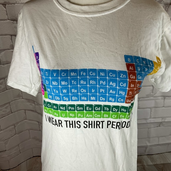 “TEE LUV” Periodic Table Graphic T Shirt. - Picture 3 of 8